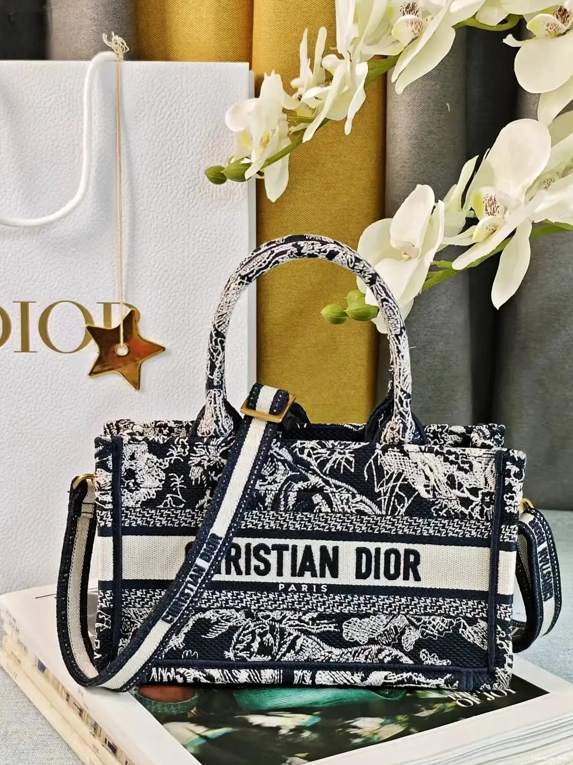TOTE-21.5*13*7.5CM DIRO MINI BOOK 0509